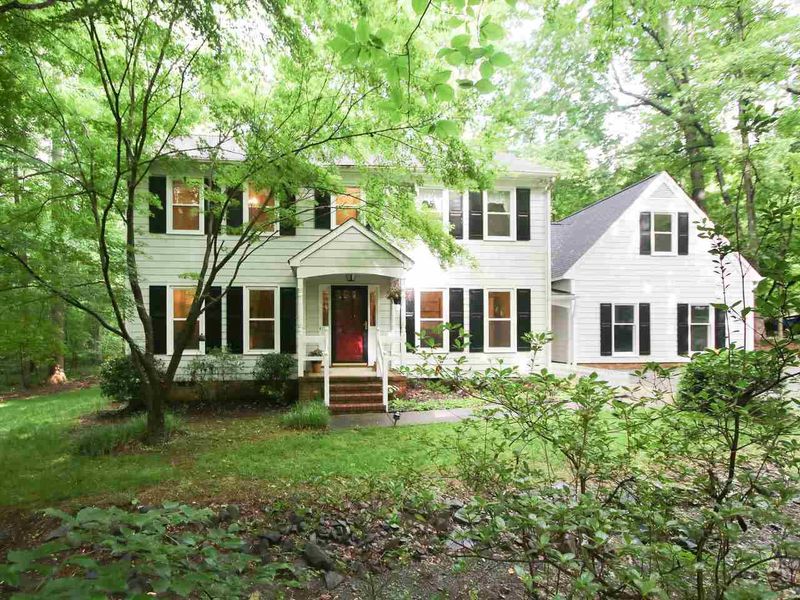 9412 Laurel Springs Dr, Chapel Hill, NC 27514