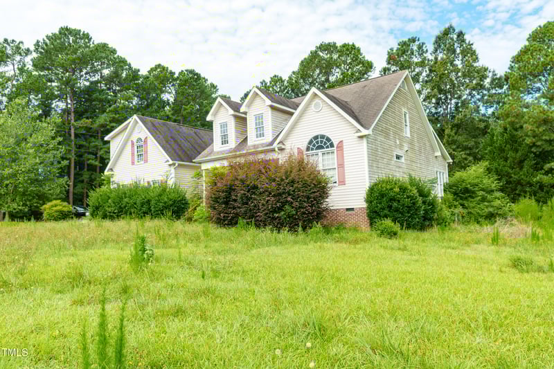 9417 Applewhite Rd, Raleigh, NC 27591