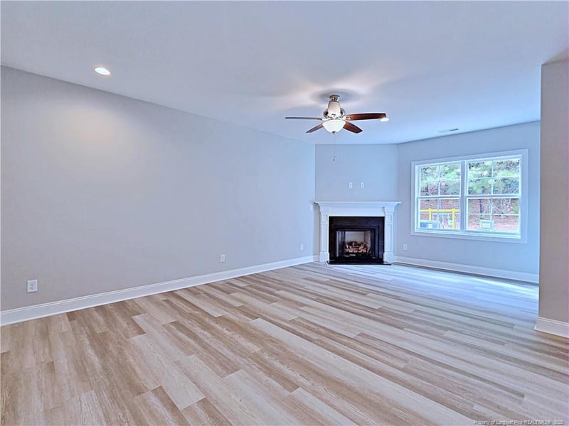 942 Kensington Park Rd, Fayetteville, NC 28311