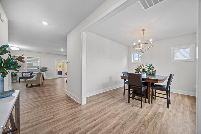 942 Steep Meadow Ln, Mebane, NC 27302