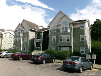 942 Stewarts Creek Dr #1, Fayetteville, NC 28314