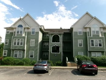 942 Stewarts Creek Dr #1, Fayetteville, NC 28314