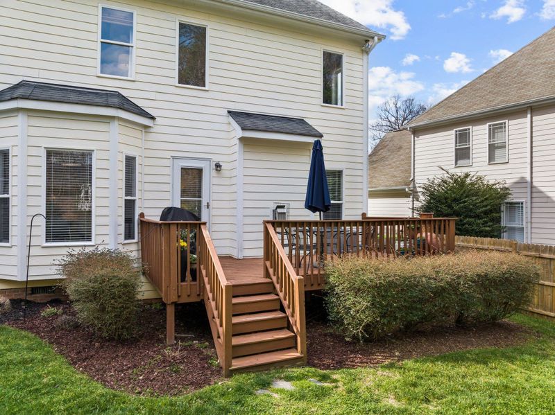 9424 Waterwood Ct, Raleigh, NC 27614
