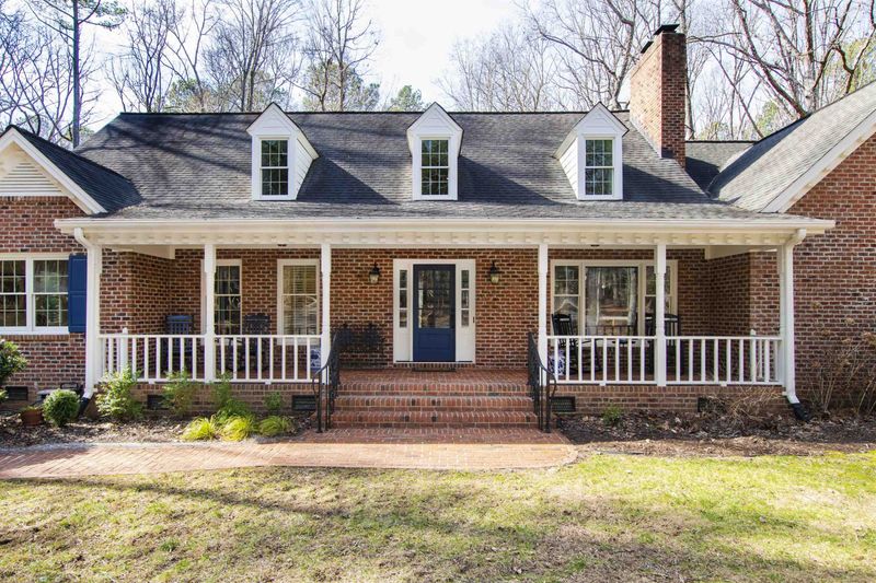 9429 Bartons Creek Rd, Raleigh, NC 27615