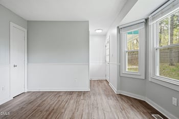 943 Holden Rd, Youngsville, NC 27596