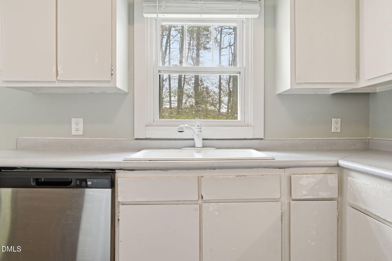 943 Holden Rd, Youngsville, NC 27596