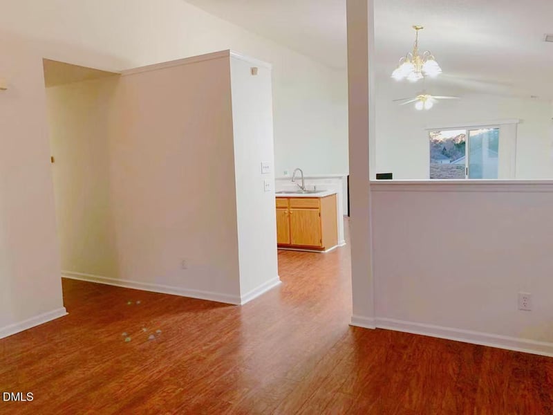 943 Homestead Park Dr, Apex, NC 27502