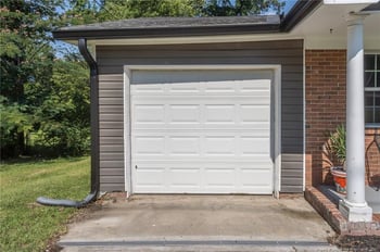 943 Louise Cir, Fayetteville, NC 28314