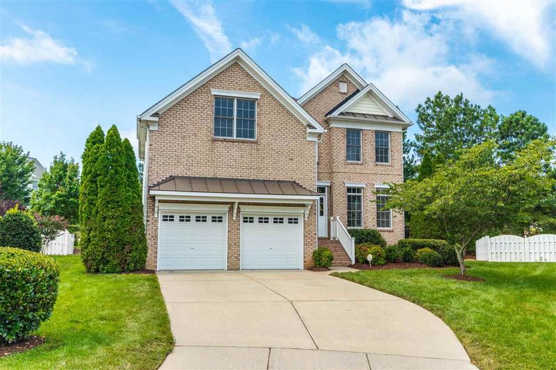 9430 Foxgrove Ct, Raleigh, NC 27617