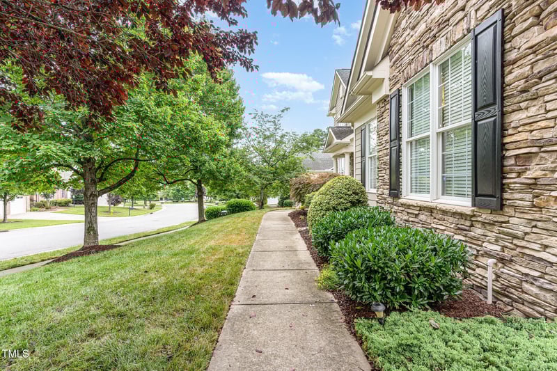 9433 Collingdale Way, Raleigh, NC 27617