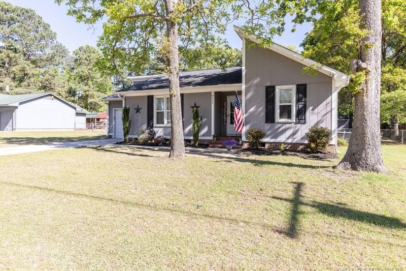 9433 Gooden Dr, Fayetteville, NC 28314