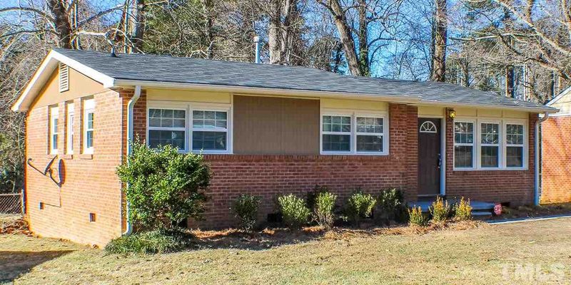 944 Friar Tuck Rd, Raleigh, NC 27610