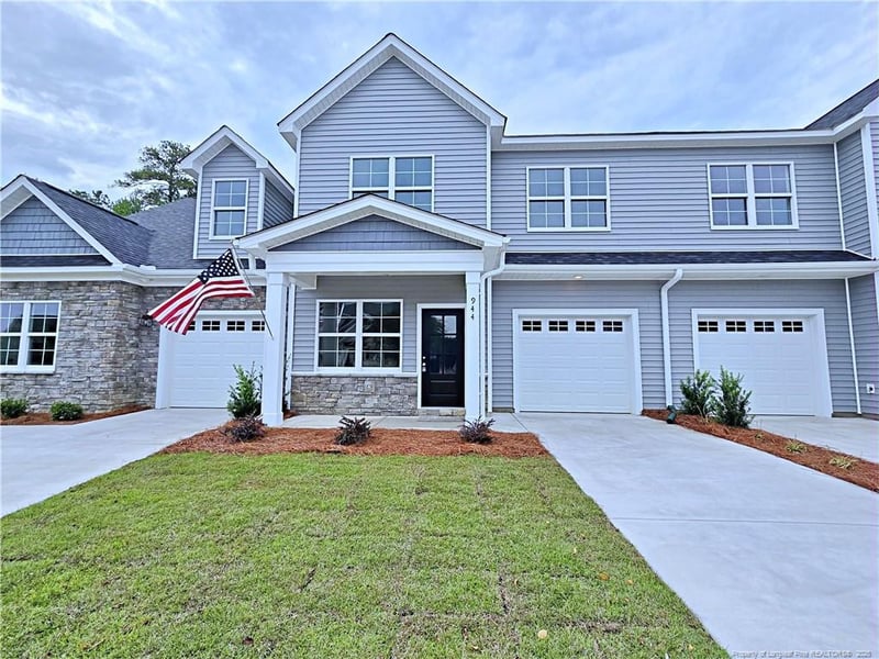 944 Kensington Park Rd, Fayetteville, NC 28311