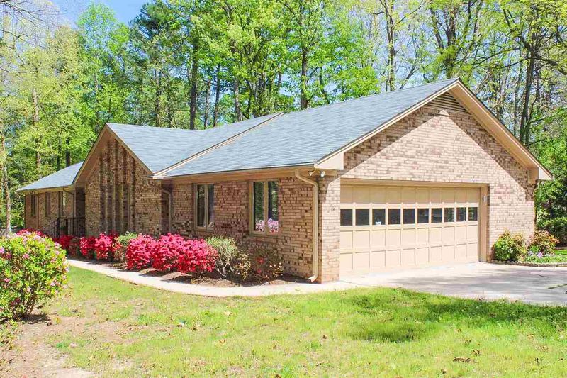 9444 Springdale Dr, Raleigh, NC 27613