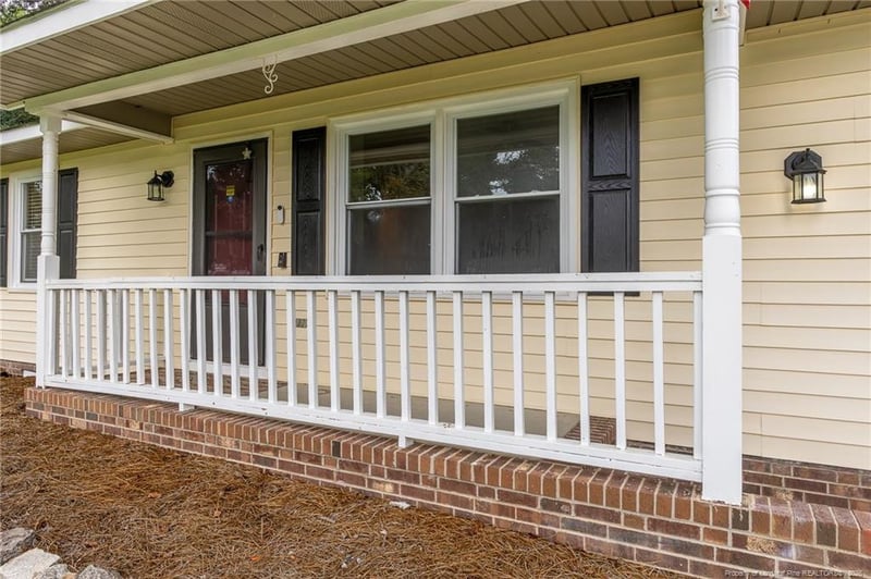 945 Kennesaw Dr, Fayetteville, NC 28314