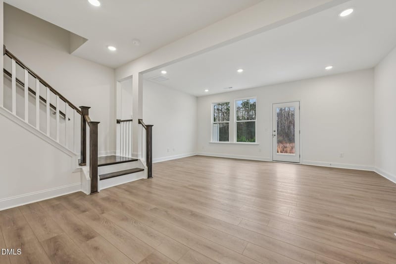 945 Kensley Grove Ln, Fuquay Varina, NC 27526