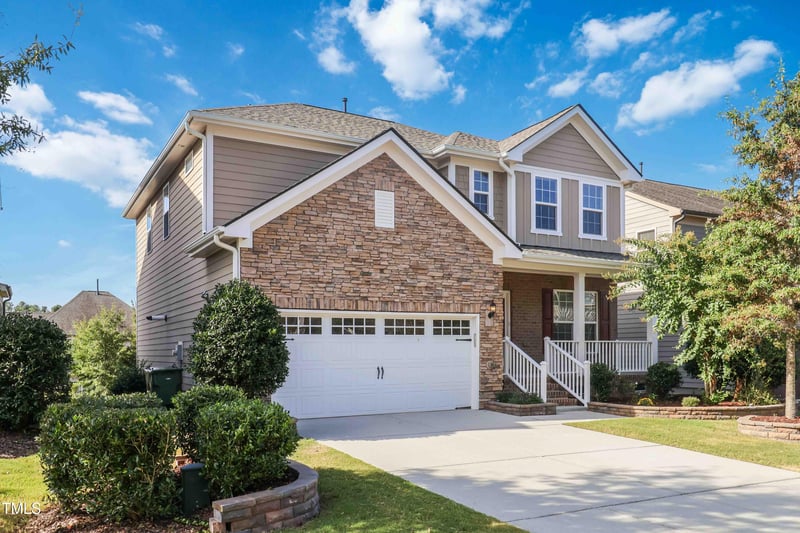 945 Lemster Ln, Cary, NC 27519