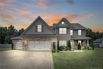 945 Pecan Grove Loop, Hope Mills, NC 28348