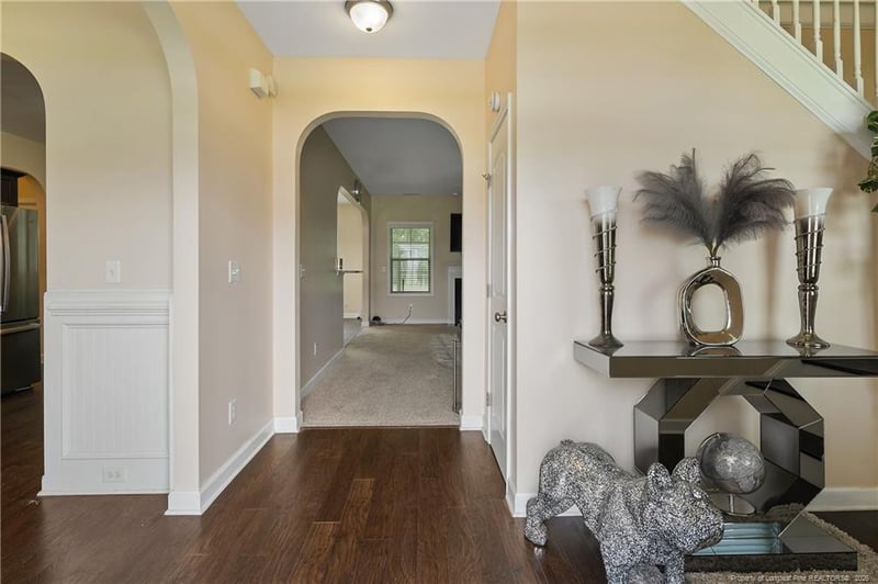 945 Pecan Grove Loop, Hope Mills, NC 28348