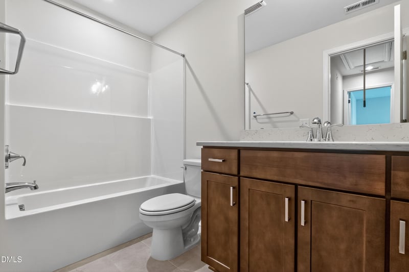 945 Serenity Walk Pw, Fuquay Varina, NC 27526