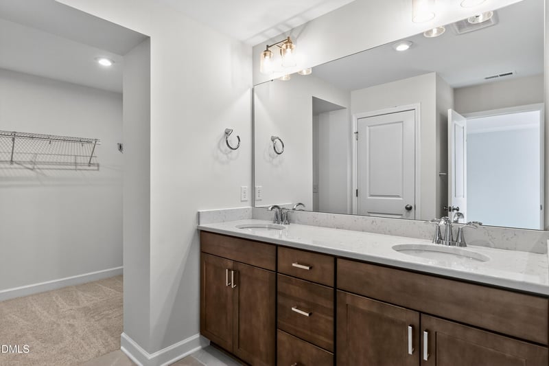 945 Serenity Walk Pw, Fuquay Varina, NC 27526