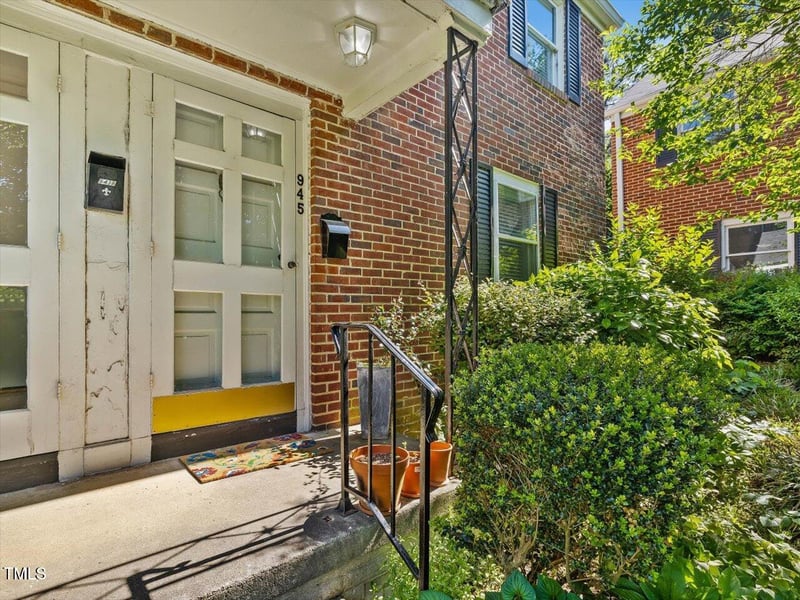 945 St Marys St, Raleigh, NC 27605