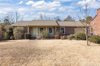 946 Pepperwood Dr, Fayetteville, NC 28311