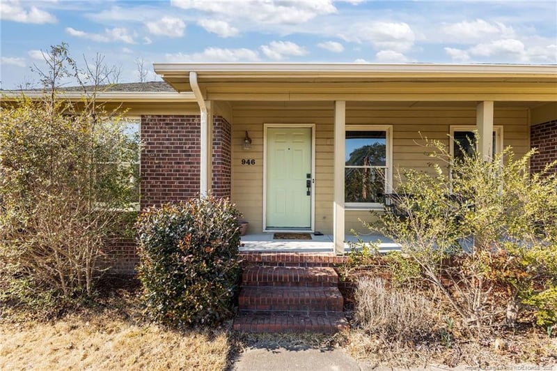 946 Pepperwood Dr, Fayetteville, NC 28311