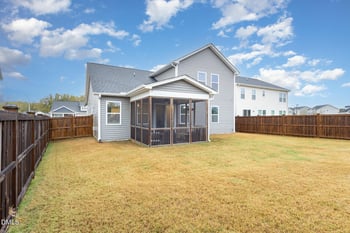 947 Briar Gate Dr, Holly Springs, NC 27540