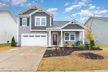 947 Briar Gate Dr, Holly Springs, NC 27540