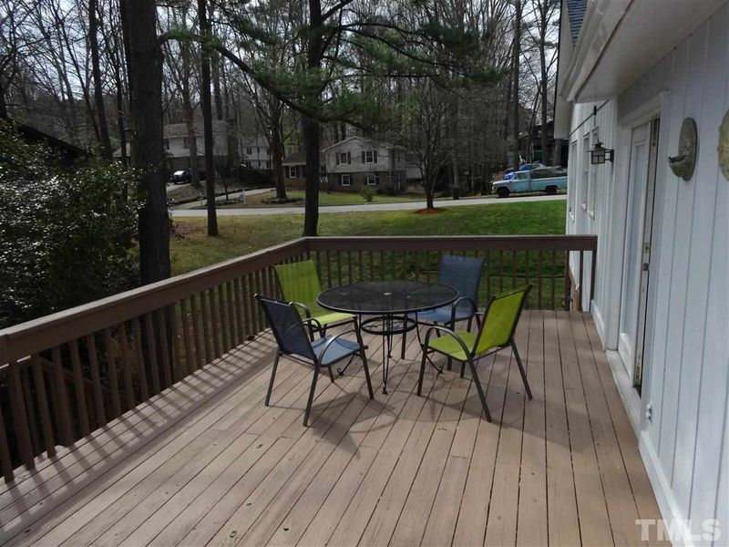 947 Ivy Ln, Cary, NC 27511