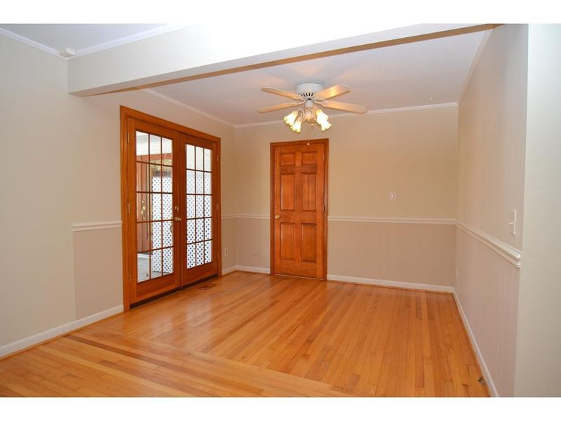 947 Kimberly Rd, Burlington, NC 27215