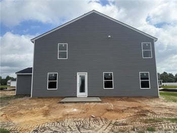 947 Sapphire Stone Ln, Hope Mills, NC 28348