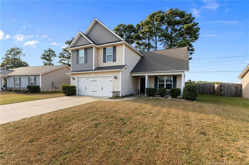 947 Screech Owl Dr, Hope Mills, NC 28348