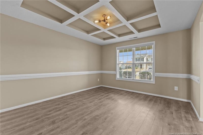 947 Screech Owl Dr, Hope Mills, NC 28348