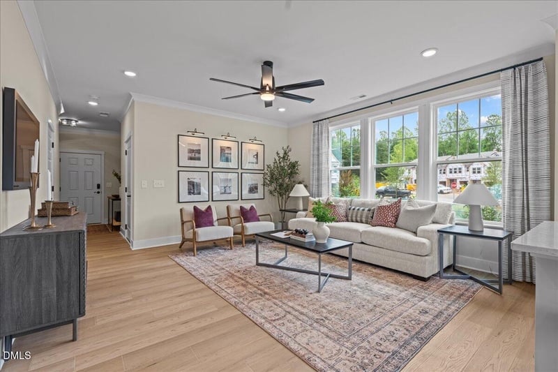 948 Kensley Grove Ln, Fuquay Varina, NC 27526