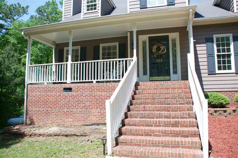 948 Loop Rd, Clayton, NC 27527
