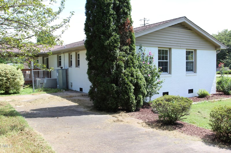 948 Martin Ave, Graham, NC 27253