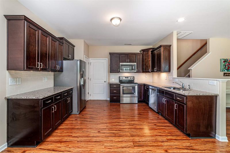 948 Sandyhill Rd, Wendell, NC 27591