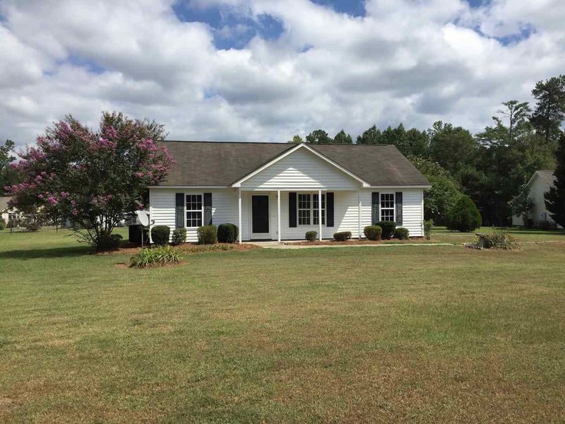 949 Lee Rd, Clayton, NC 27520