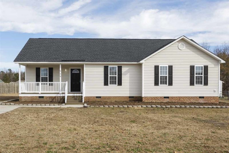 949 Smith Rd, Smithfield, NC 27577