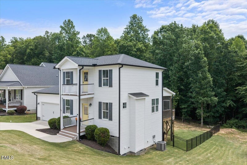 95 Ashley Woods Ct, Clayton, NC 27527