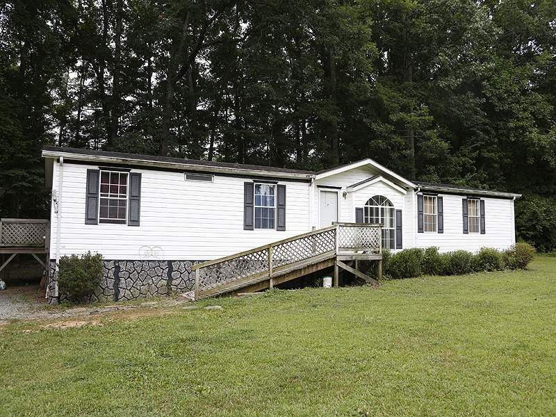 95 Barkwood Dr, Roxboro, NC 27574