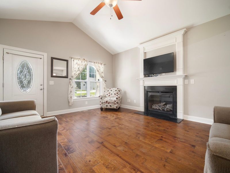 95 Bondhu Pl, Youngsville, NC 27596