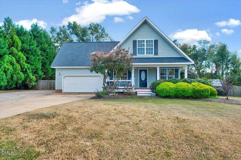 95 Cokesbury Park Ln, Fuquay Varina, NC 27526