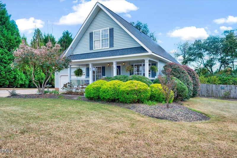 95 Cokesbury Park Ln, Fuquay Varina, NC 27526