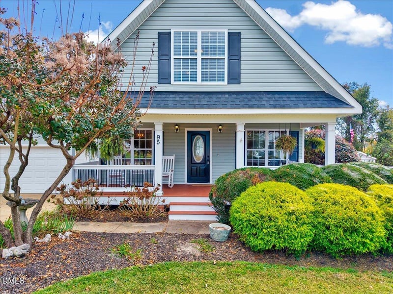 95 Cokesbury Park Ln, Fuquay Varina, NC 27526