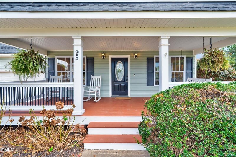 95 Cokesbury Park Ln, Fuquay Varina, NC 27526