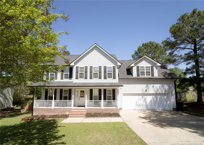 95 Cresthaven Dr, Sanford, NC 27332
