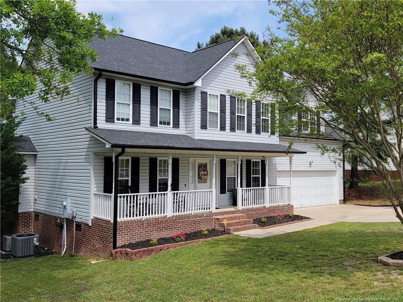 95 Cresthaven Dr, Sanford, NC 27332